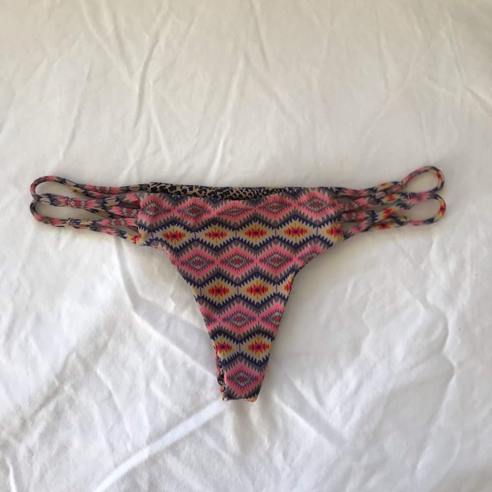 Acacia La Riviera bottom Navajo Print
